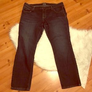 Old navy diva jeans size 16 short- nwot